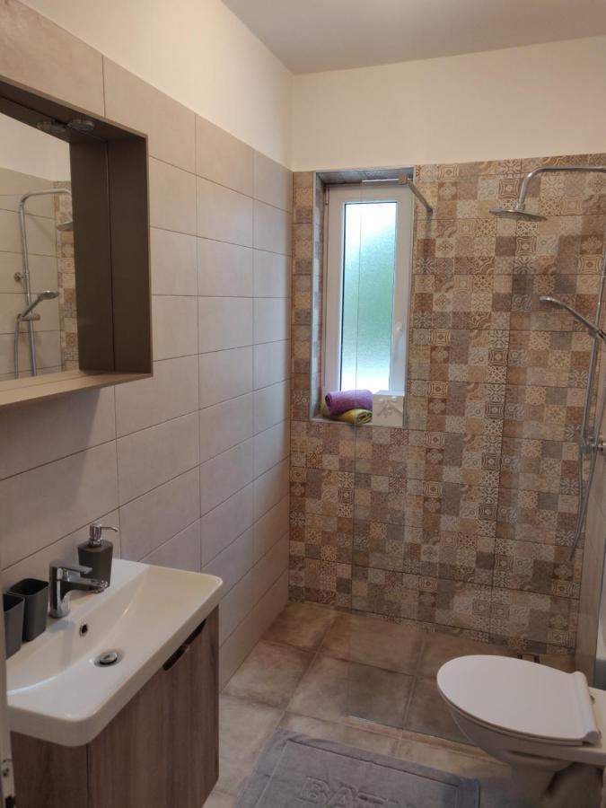Apartment Lidija Krk Town Luaran gambar