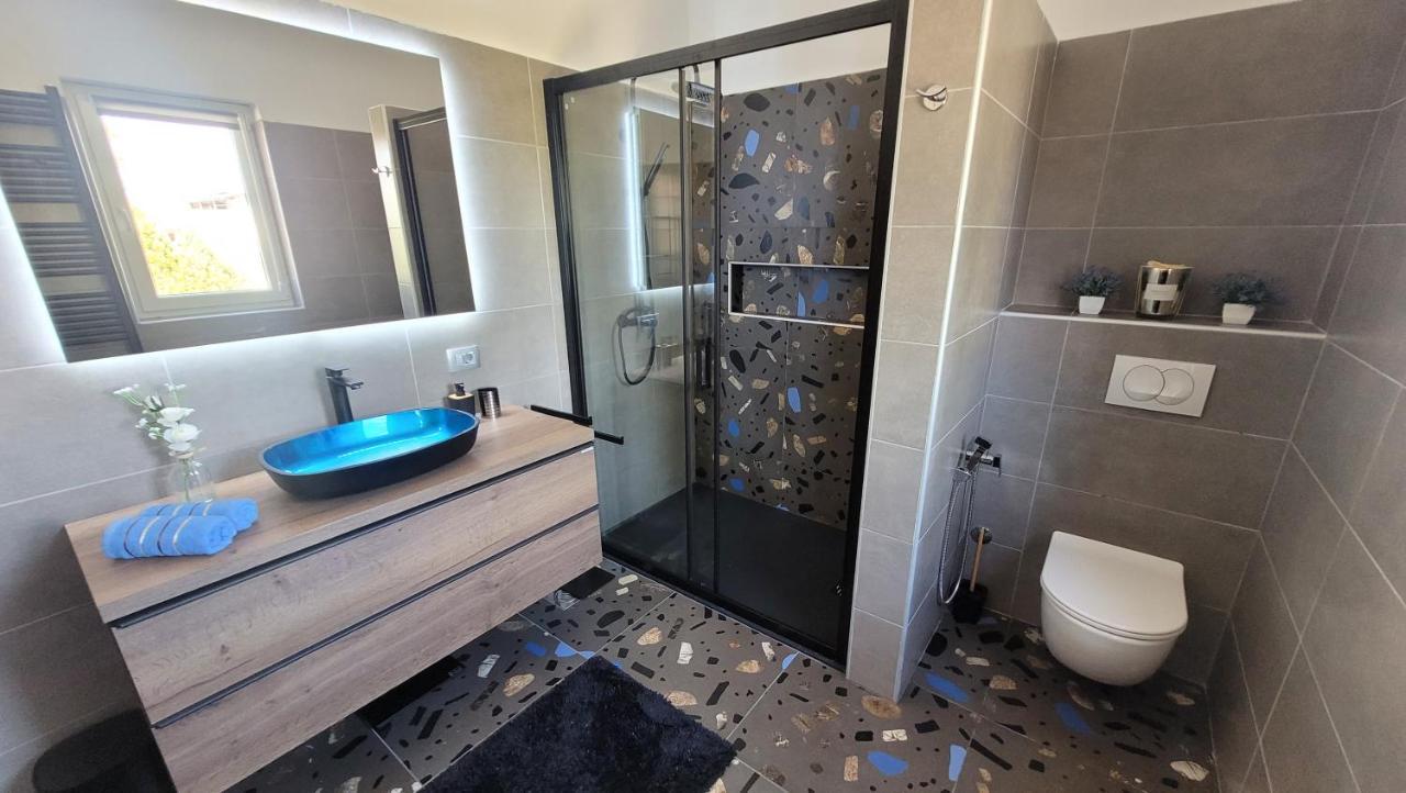 Apartment Lidija Krk Town Luaran gambar