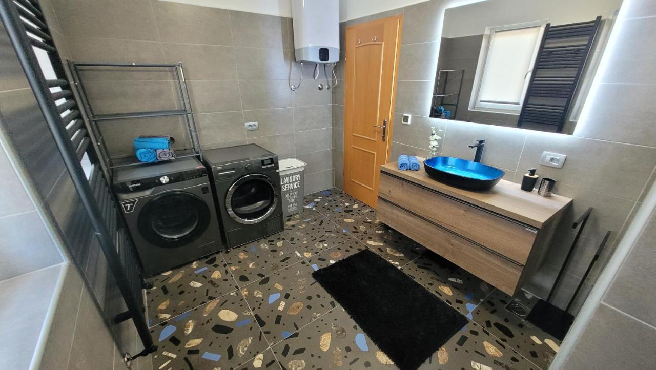 Apartment Lidija Krk Town Luaran gambar