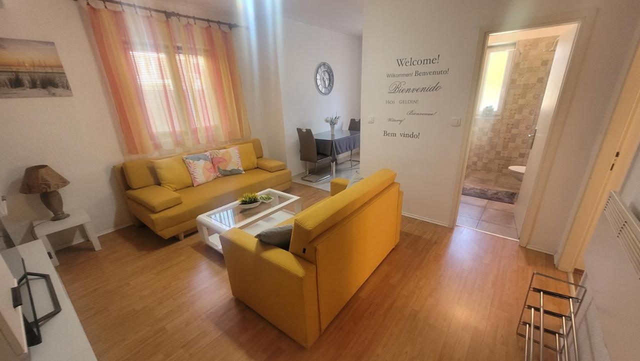 Apartment Lidija Krk Town Luaran gambar