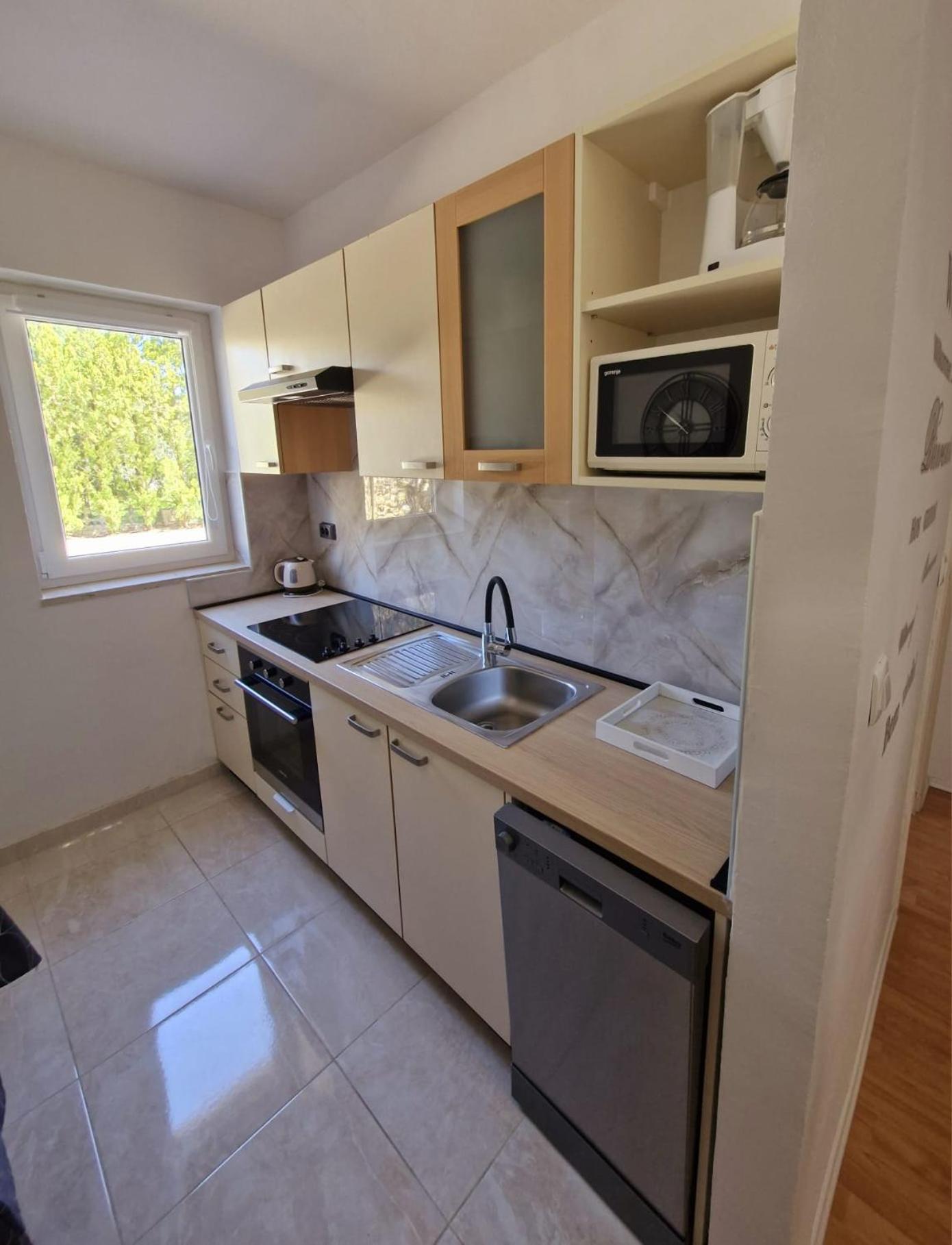 Apartment Lidija Krk Town Bilik gambar
